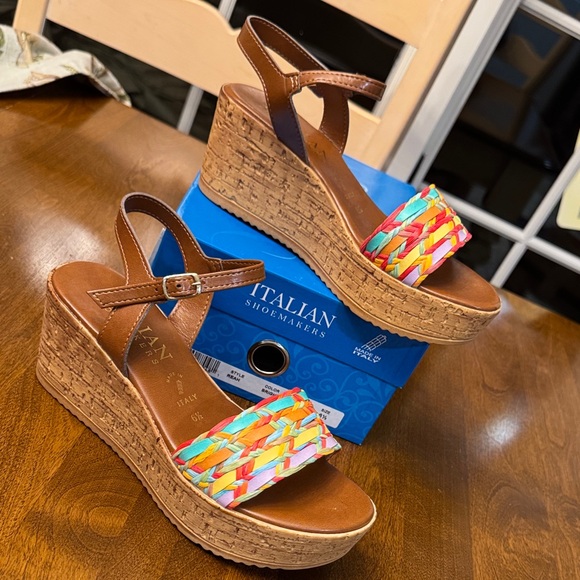 Italian Shoemakers Colorful Wedge Sandals Size 6.5 - Picture 2 of 5